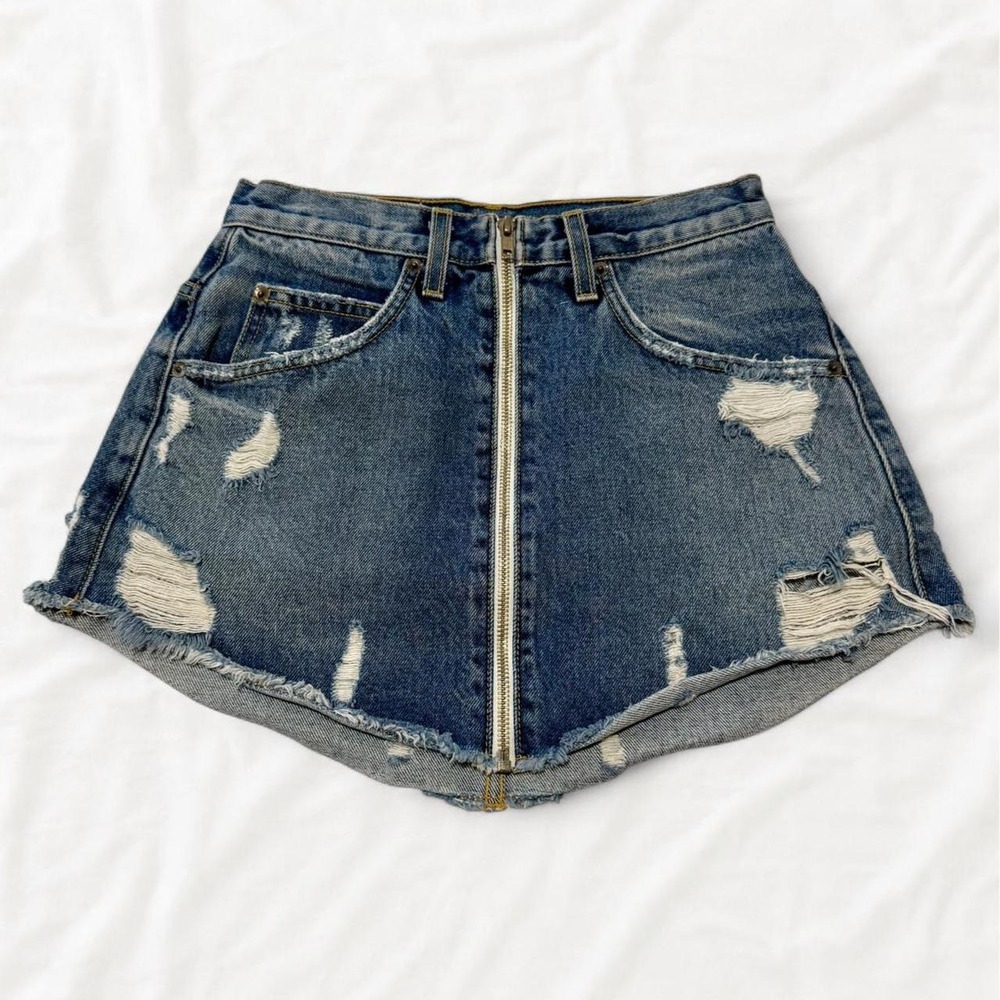 Carmar Distressed Denim Mini Skirt Zip Front Blue 26